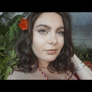 Meet your Posher, Ioana